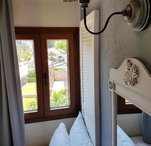 Habitació Triple Basic, Magdalena