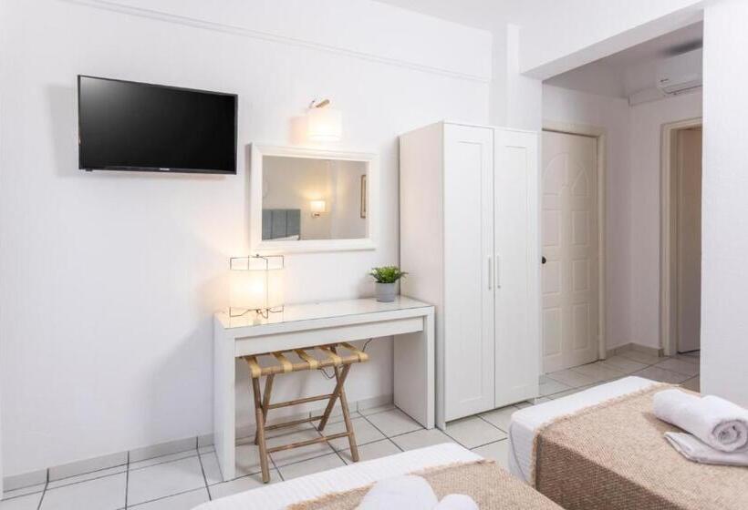 Habitació Quàdruple Clàssica, Magdalena