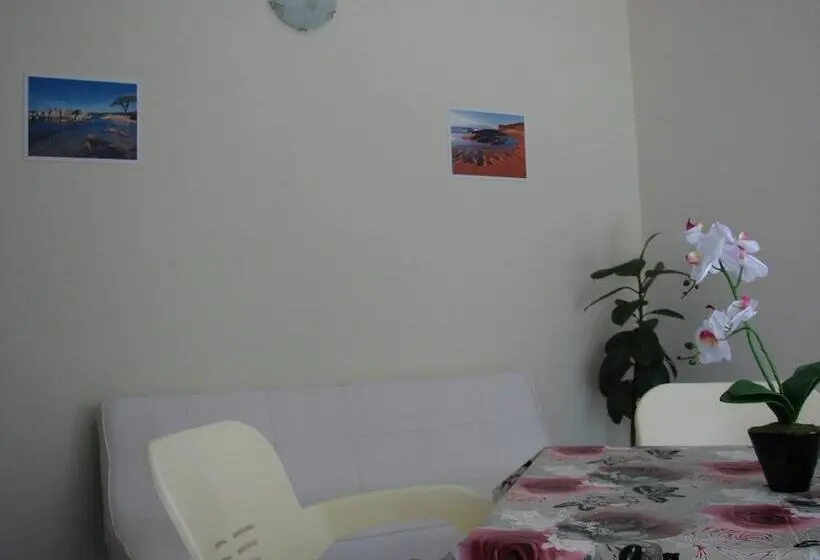 Appartement 1 Chambre Vue Jardin, Vila Tufi