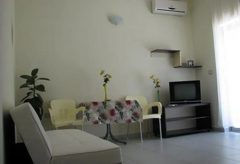 Appartement 1 Chambre Vue Jardin, Vila Tufi