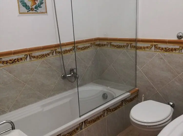 Standard Kolmen Hengen Huone, Centrale Bagheria