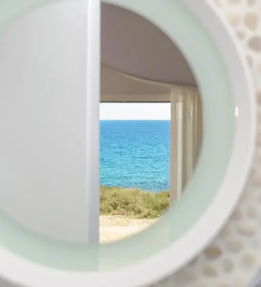 オーシャンビュージュニアスイート, Cyano Suites