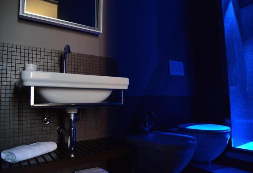 Superior Oda, Palais La Nasse