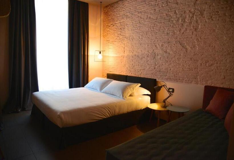 Delüks Üç Kişilik Oda, Palais La Nasse