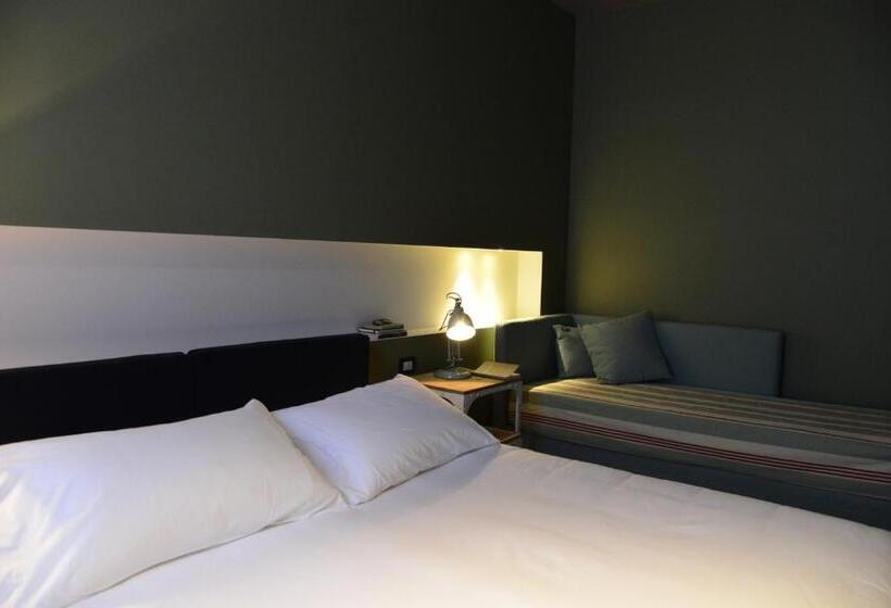 Delüks Üç Kişilik Oda, Palais La Nasse