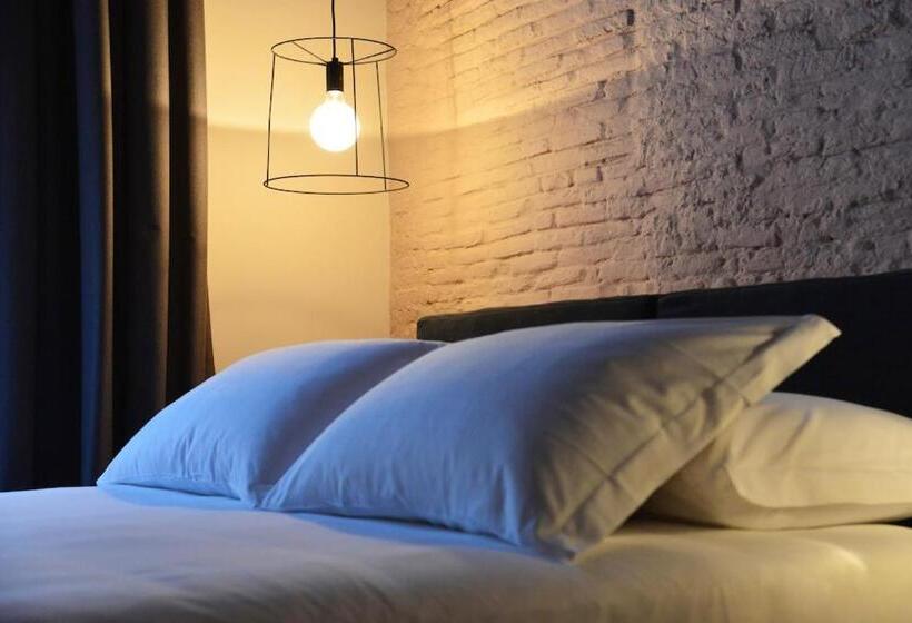 Balkonlu Delüks Oda, Palais La Nasse