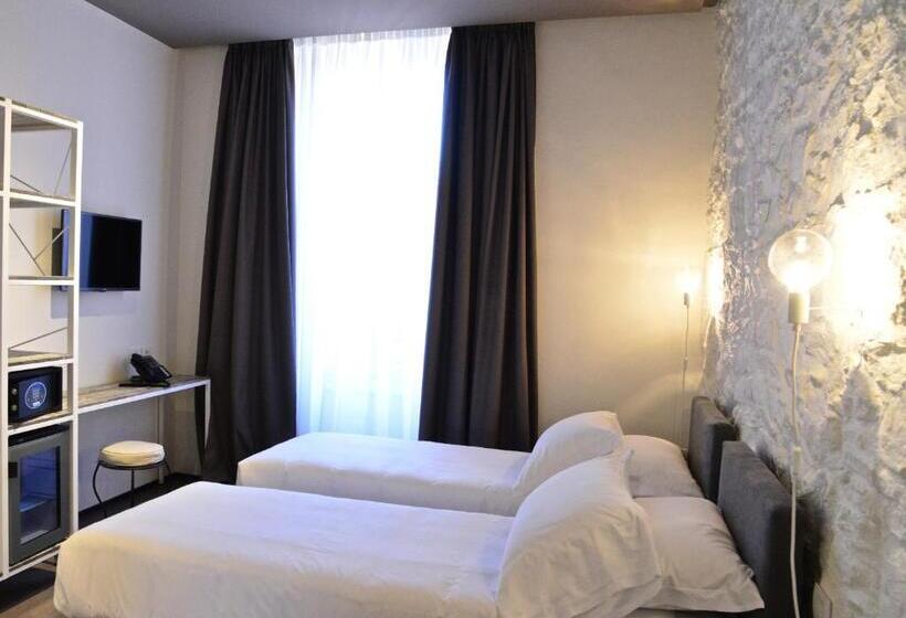 Üç Kişilik Standart Oda, Palais La Nasse