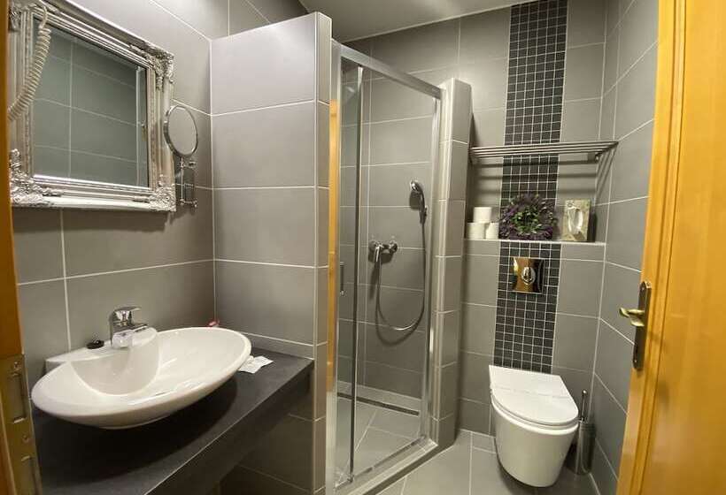 اتاق لوکس سه تخته, Rigótanya Relax & Wellness Panzió Bükfürdő