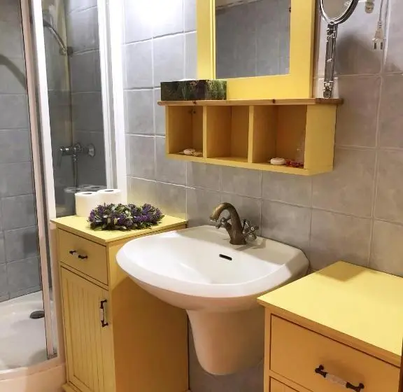 スタンダードルーム, Rigótanya Relax & Wellness Panzió Bükfürdő