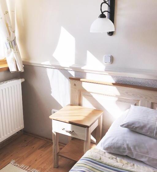 اتاق استاندارد, Rigótanya Relax & Wellness Panzió Bükfürdő