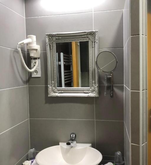 اتاق استاندارد اینتریور, Rigótanya Relax & Wellness Panzió Bükfürdő