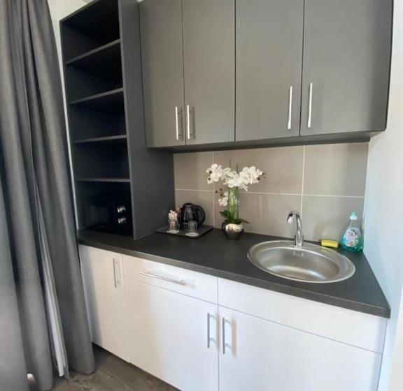 اتاق استاندارد با تراس, Rigótanya Relax & Wellness Panzió Bükfürdő