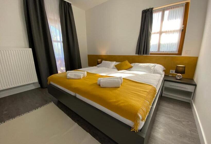 اتاق استاندارد با تراس, Rigótanya Relax & Wellness Panzió Bükfürdő