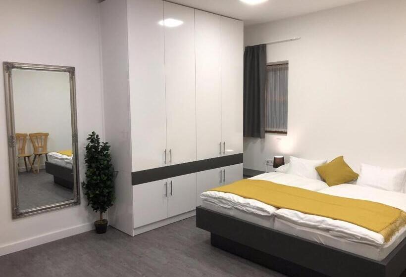 اتاق لوکس سه تخته, Rigótanya Relax & Wellness Panzió Bükfürdő