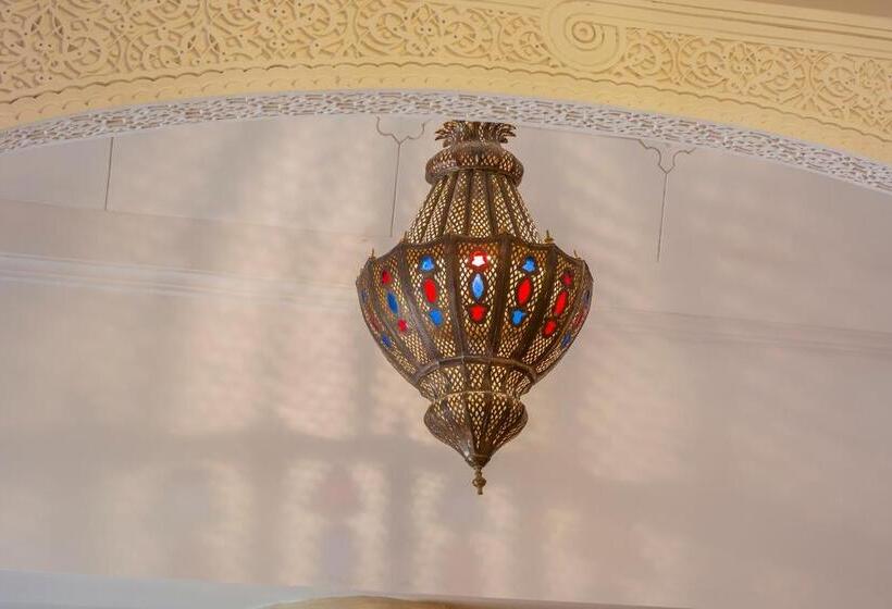 سوئیت با تخت بزرگ, Riad Azahar