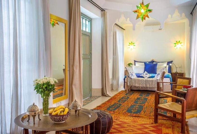اتاق لوکس, Riad Azahar