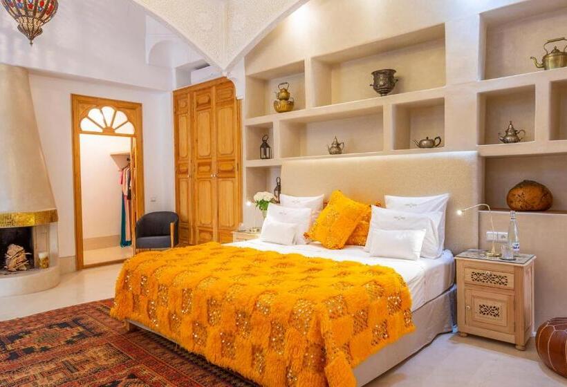 سوئیت با تخت بزرگ, Riad Azahar