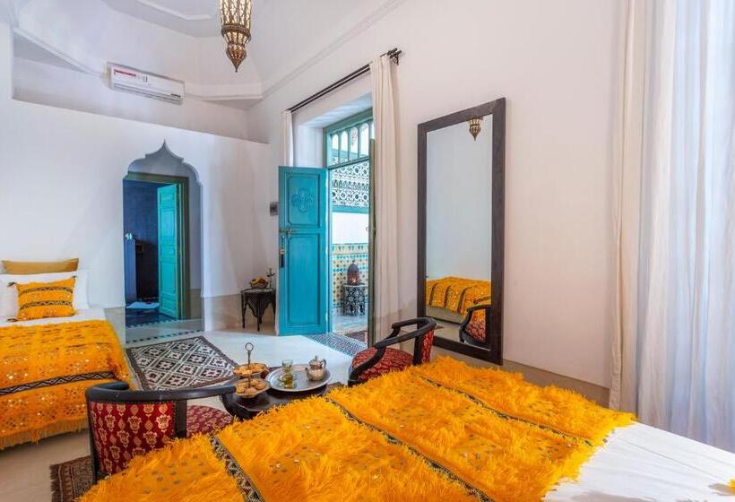 سوییت, Riad Azahar