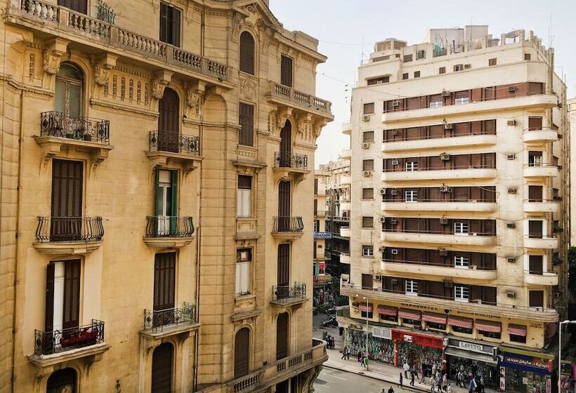 اتاق راحتی یک تخته, Sufi House