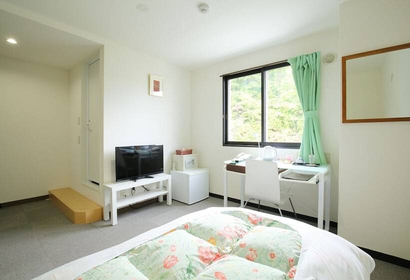 اتاق استاندارد یک نفره, Toya Onsen Hotel Hanabi