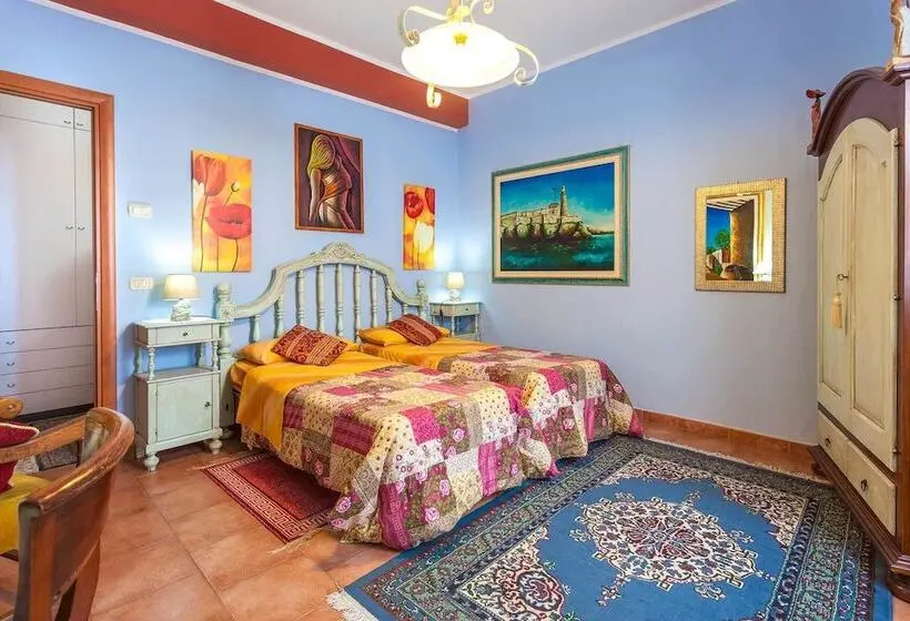 اتاق استاندارد سه نفره, Casa Kita
