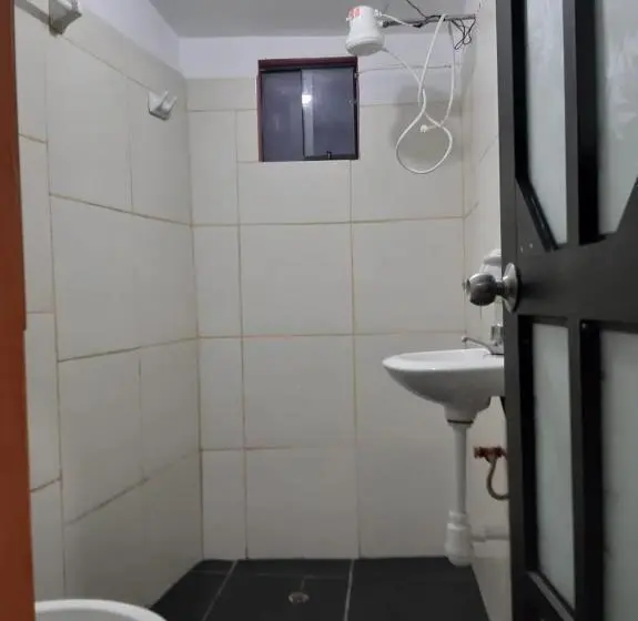 اتاق اکونومی, Hostal Ayllu