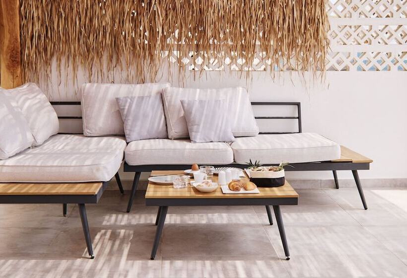 Люкс Deluxe Вид на Море, Chrysalis Boutique Adults Only