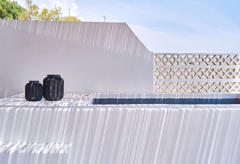 Люкс Мастер Вид на Море, Chrysalis Boutique Adults Only