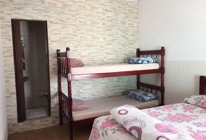 اتاق خانوادگی, Pousada Praia Vermelha