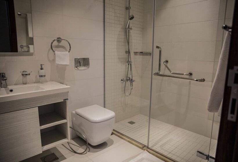 سوئیت رویال, Naylover Hotel Suites