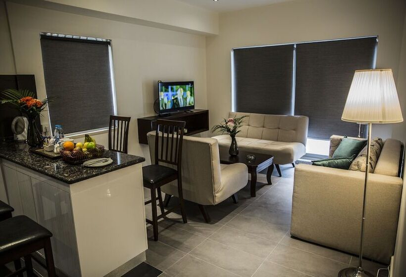 سوئیت رویال, Naylover Hotel Suites