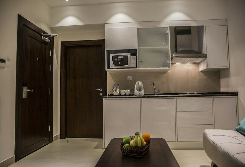 سوئیت 2 خوابه, Naylover Hotel Suites