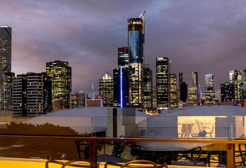 2 베드룸 이그제큐티브 아파트, Opera Apartments South Brisbane