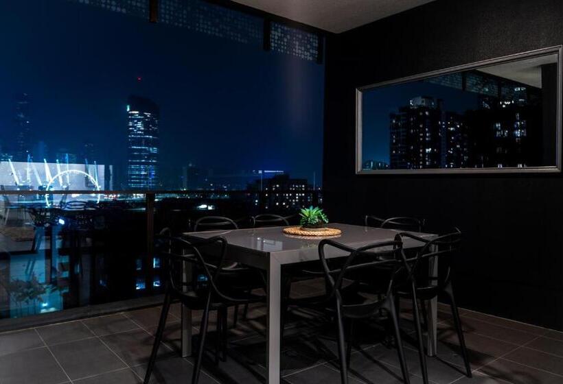 2 베드룸 이그제큐티브 아파트, Opera Apartments South Brisbane