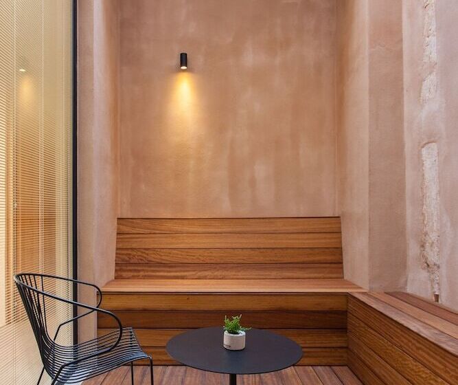 スイート, Monastery Estate Venetian Harbor