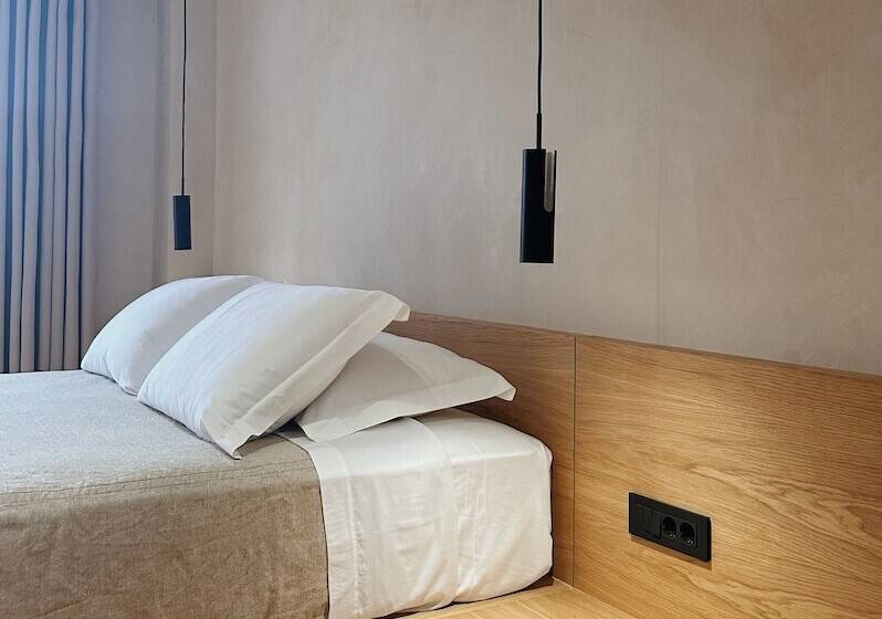 スイート, Monastery Estate Venetian Harbor