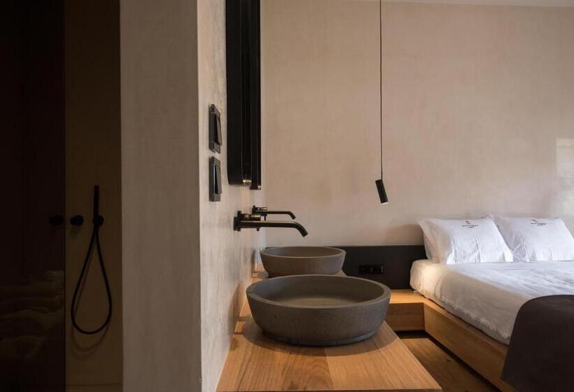 ペントハウススイート, Monastery Estate Venetian Harbor