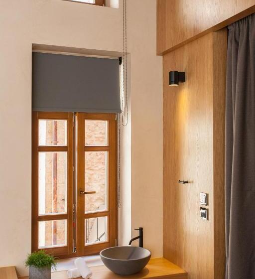 スイート, Monastery Estate Venetian Harbor