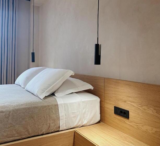 スイート, Monastery Estate Venetian Harbor