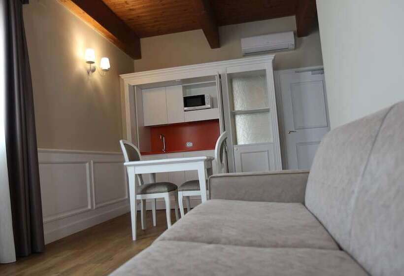 Апартаменты 1 Спальня, Suites & Apartments Liola
