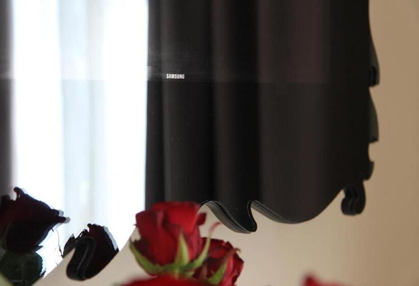 جناح جونيور, Suites & Apartments Liola