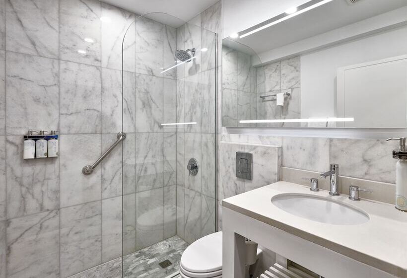 سوئیت پنت هاوس, R Hotel Kingston