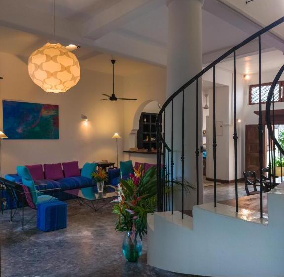 スリーベッドルーム　ヴィラ, Villa Aurora, Galle Fort