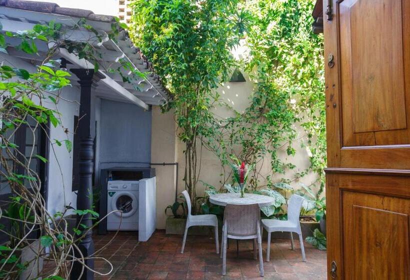 スリーベッドルーム　ヴィラ, Villa Aurora, Galle Fort