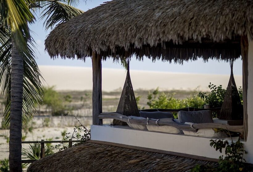 سوییت لوکس, Villa Jomael  La Villa Group