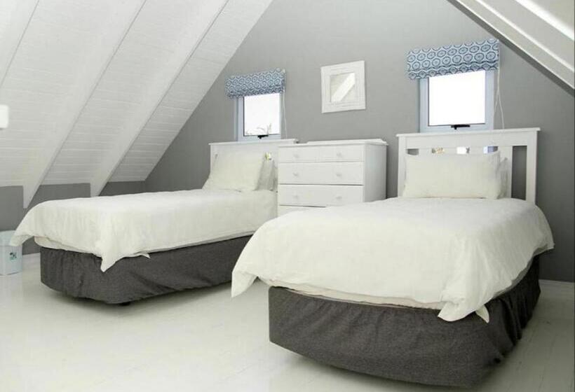 Апартаменты Комфорт 1 Спальня, Seals Backpackers