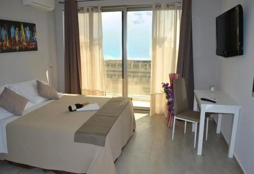 オーシャンビュースタンダードルームバルコニー付き, B&b Varadero