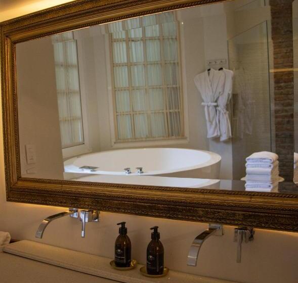 اتاق استاندارد با تخت بزرگ, Mansion Papilio