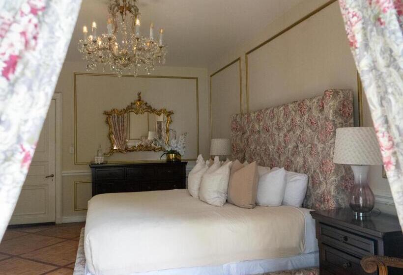 سوییت لوکس, Mansion Papilio