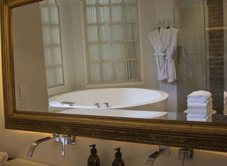 سوییت, Mansion Papilio